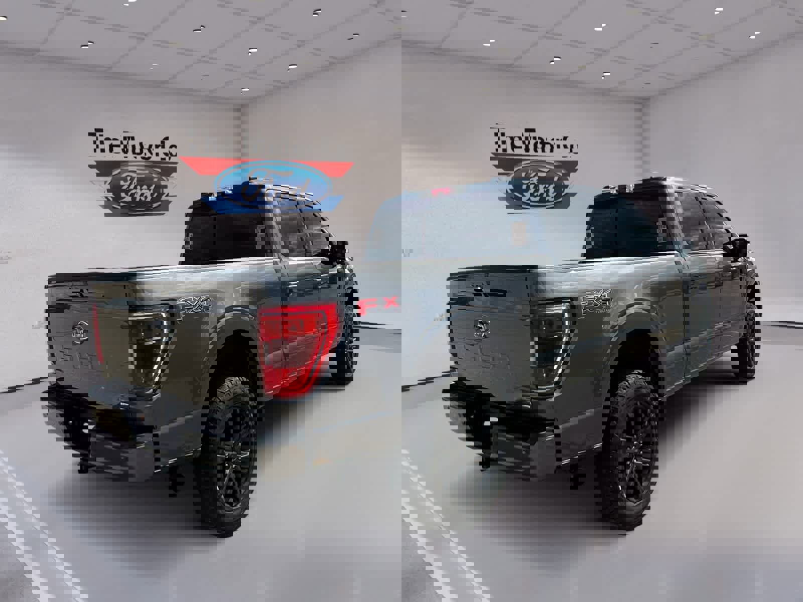 Certified 2022 Ford F150 XLT w/ Equipment Group 302A High image 5