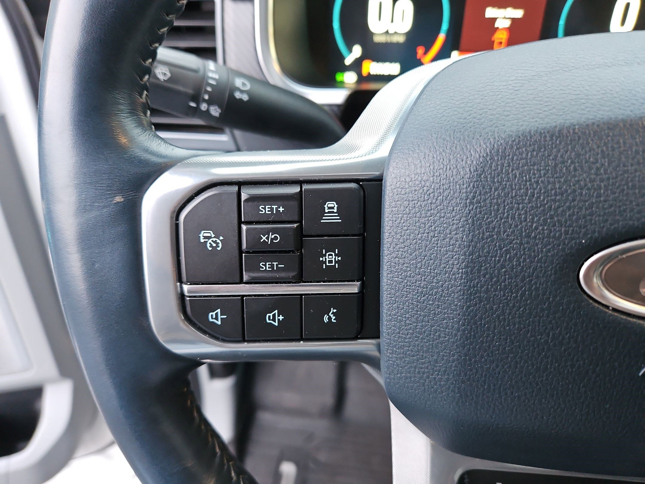 Used 2023 Ford F150 Limited image 21