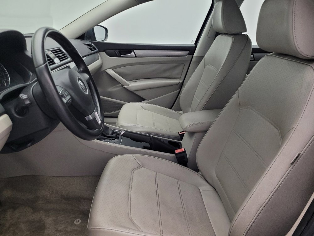 Used 2015 Volkswagen Passat 1.8T Limited Edition image 17