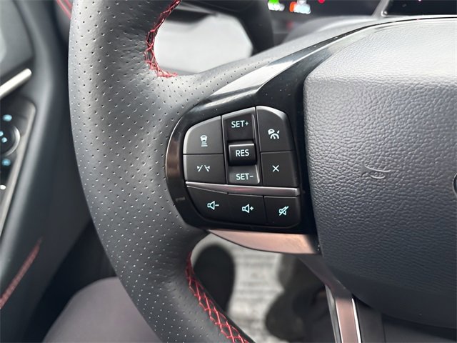 Used 2025 Ford Explorer ST-Line w/ ST-Line Street Pack image 10