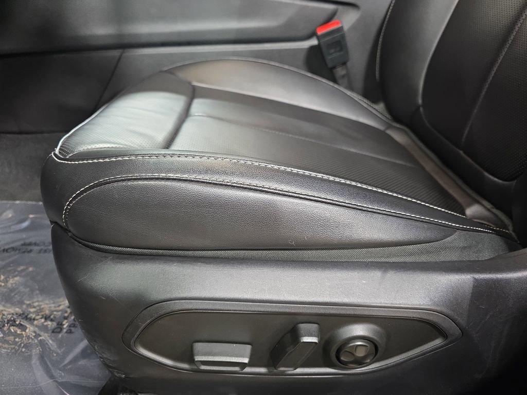 Used 2024 Jeep Grand Cherokee L Limited w/ Luxury Tech Group II image 33