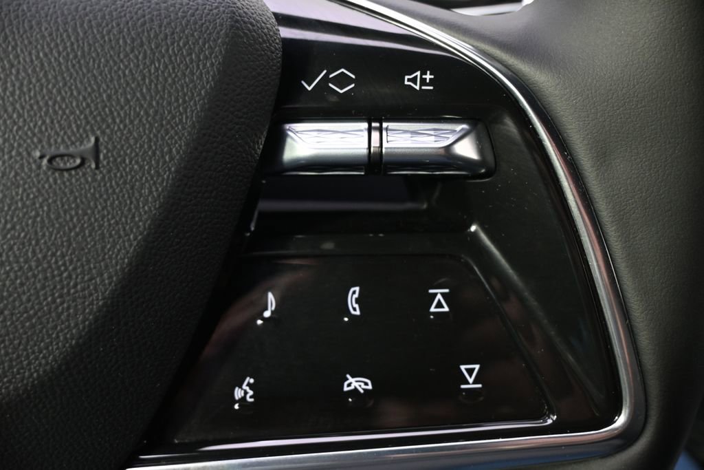 New 2026 Cadillac Lyriq Premium Luxury AWD/4WD image 34