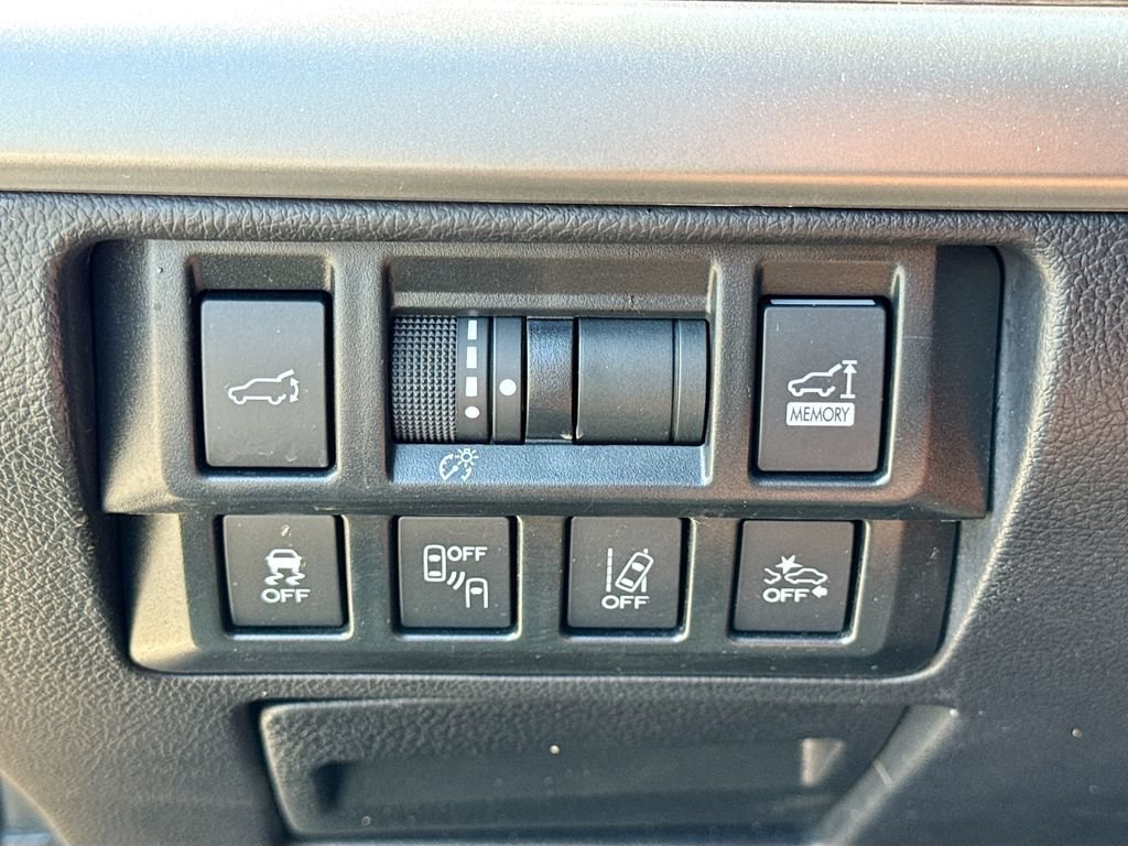 Used 2019 Subaru Outback 3.6R Touring w/ Popular Package #3A AWD/4WD image 10