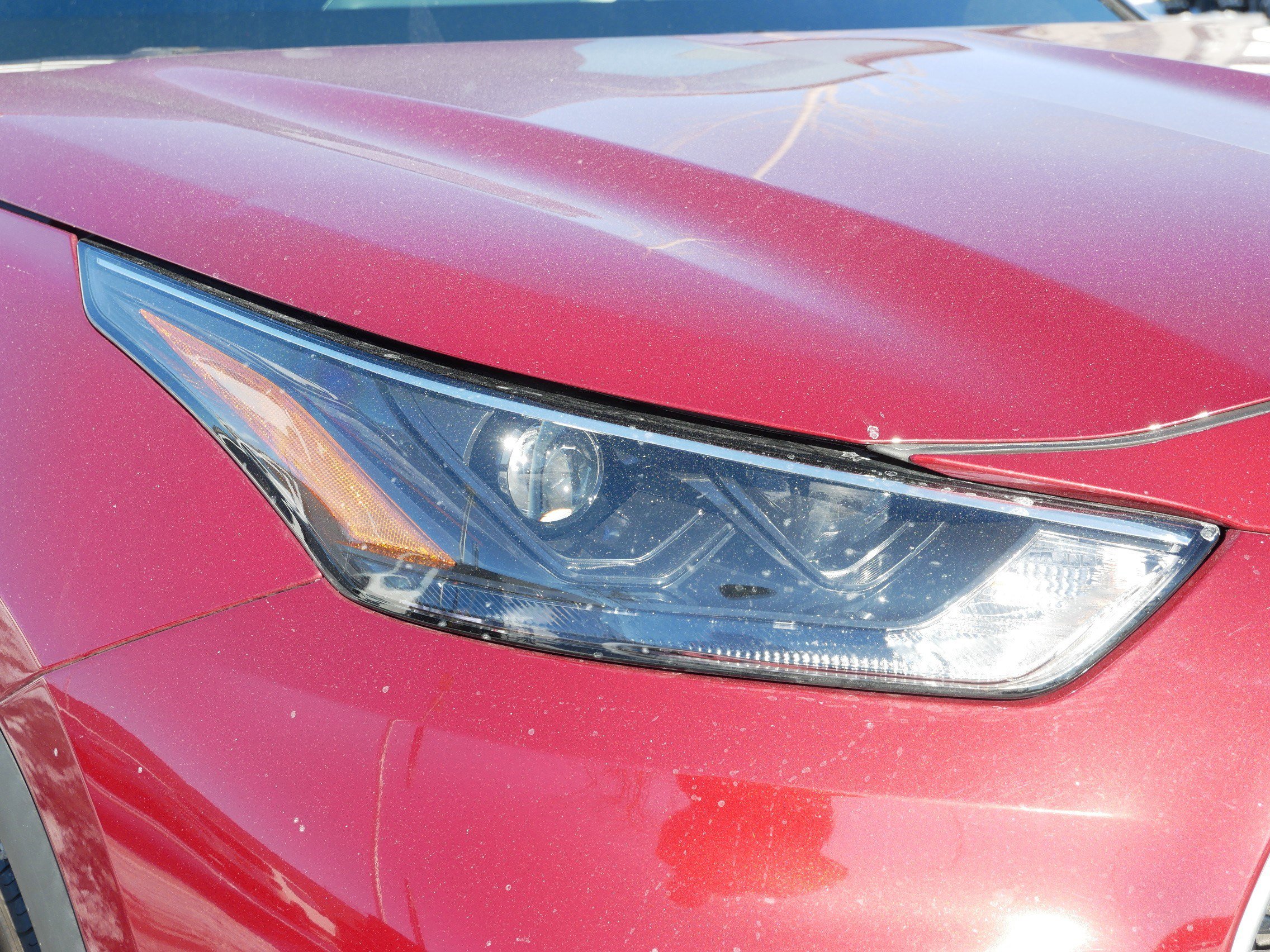 Used 2022 Toyota Highlander XLE image 24