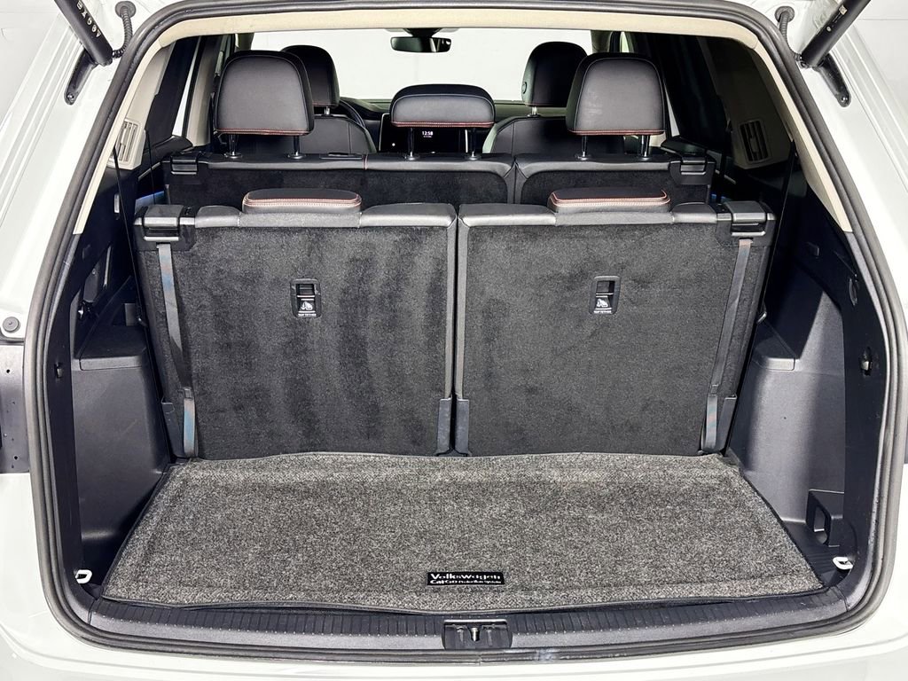 Certified 2025 Volkswagen Atlas Peak Edition SE AWD/4WD image 21