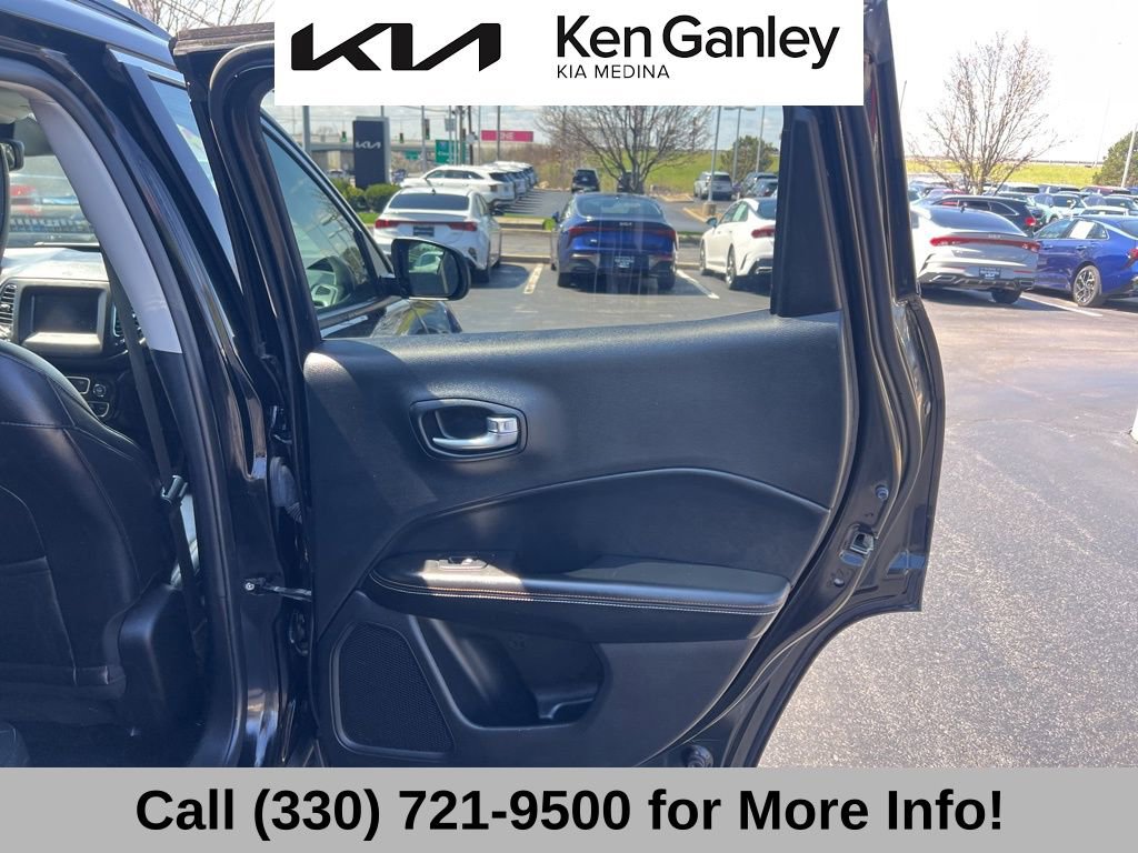 Used 2018 Jeep Compass Latitude w/ Popular Equipment Group image 48