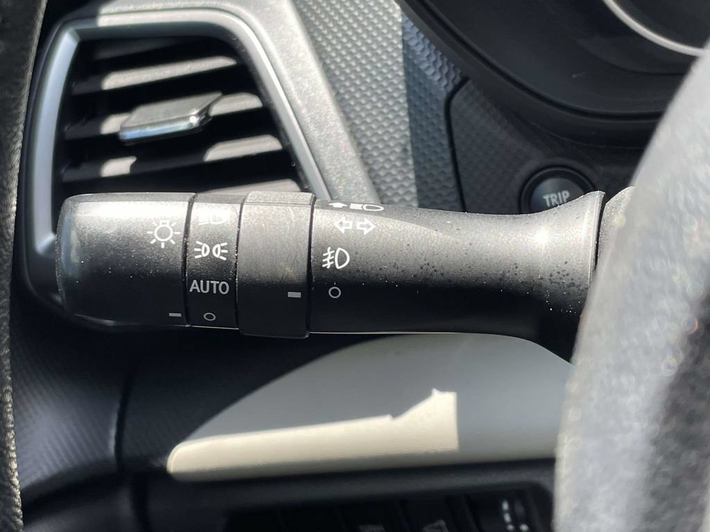 Used 2022 Subaru Forester Limited AWD/4WD image 32