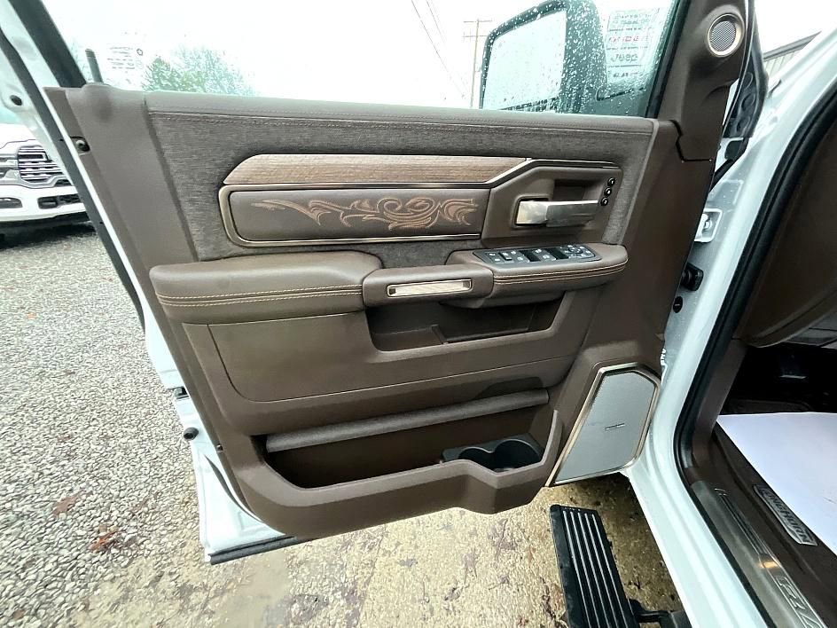 New 2026 RAM 3500 Longhorn image 11