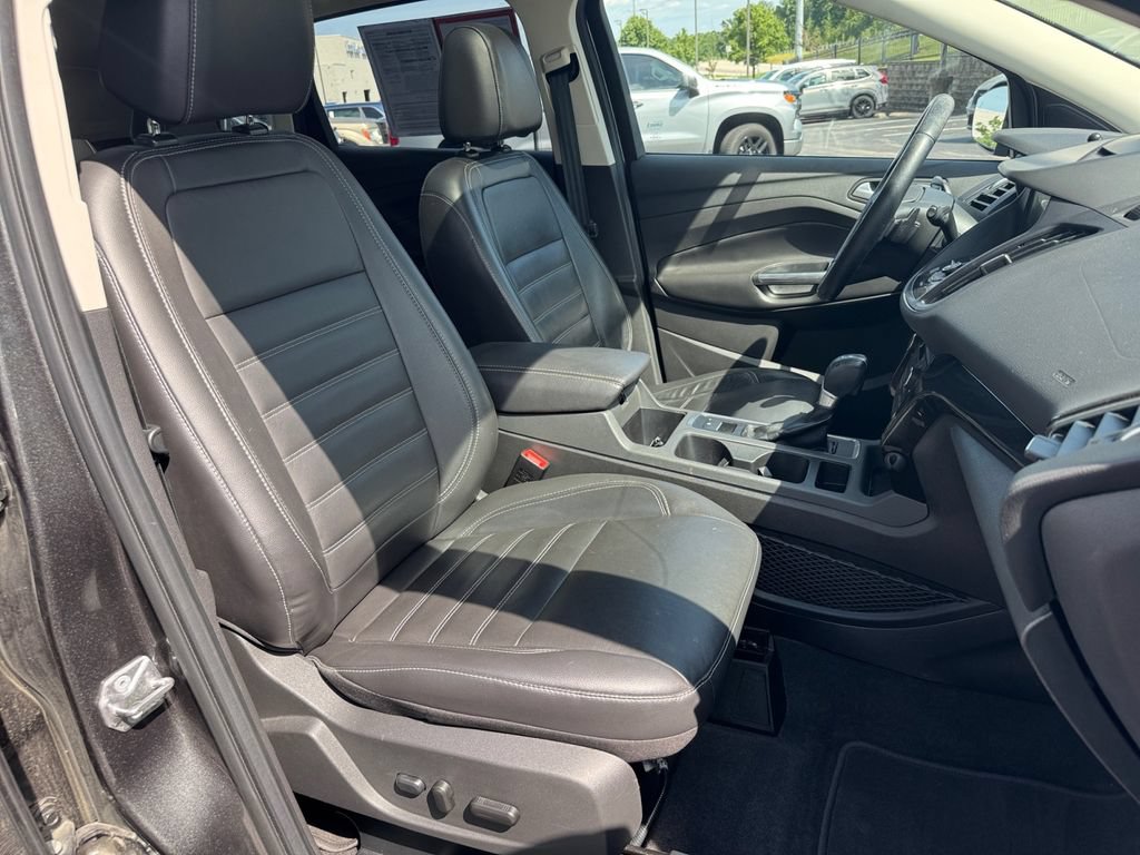 Used 2017 Ford Escape Titanium FWD image 18