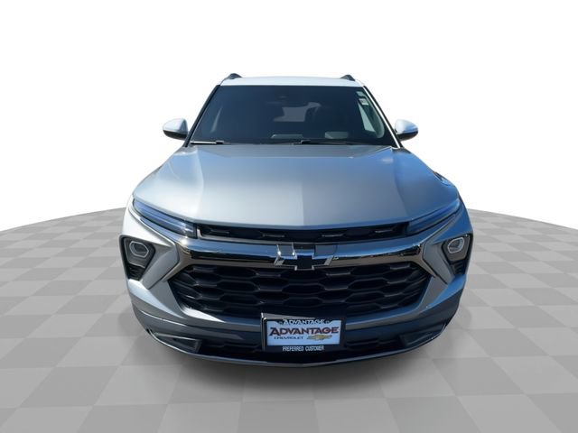 Used 2024 Chevrolet TrailBlazer ACTIV w/ Convenience Package AWD/4WD image 3