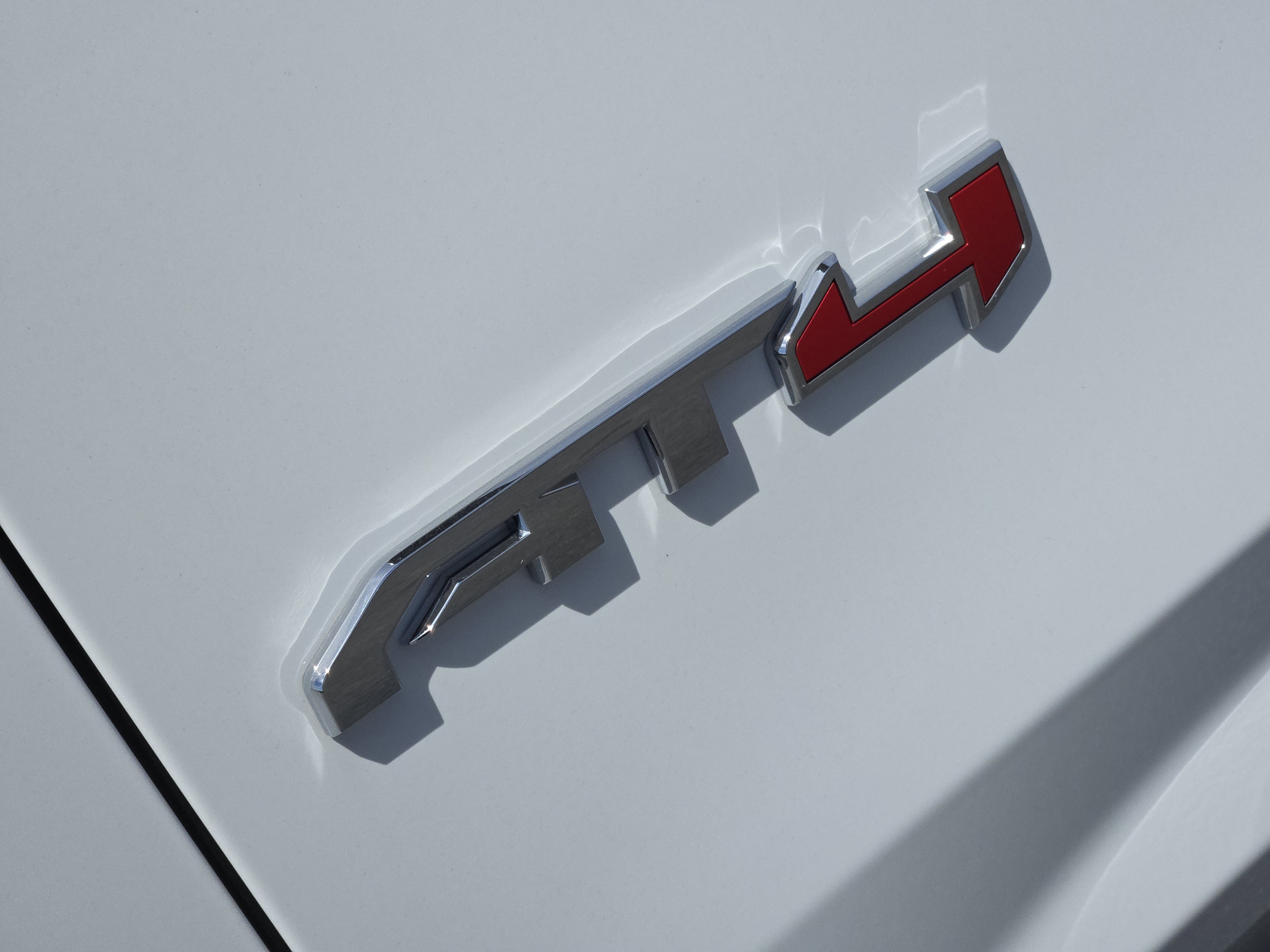 New 2026 GMC Yukon AT4 w/ AT4 Premium Package image 7