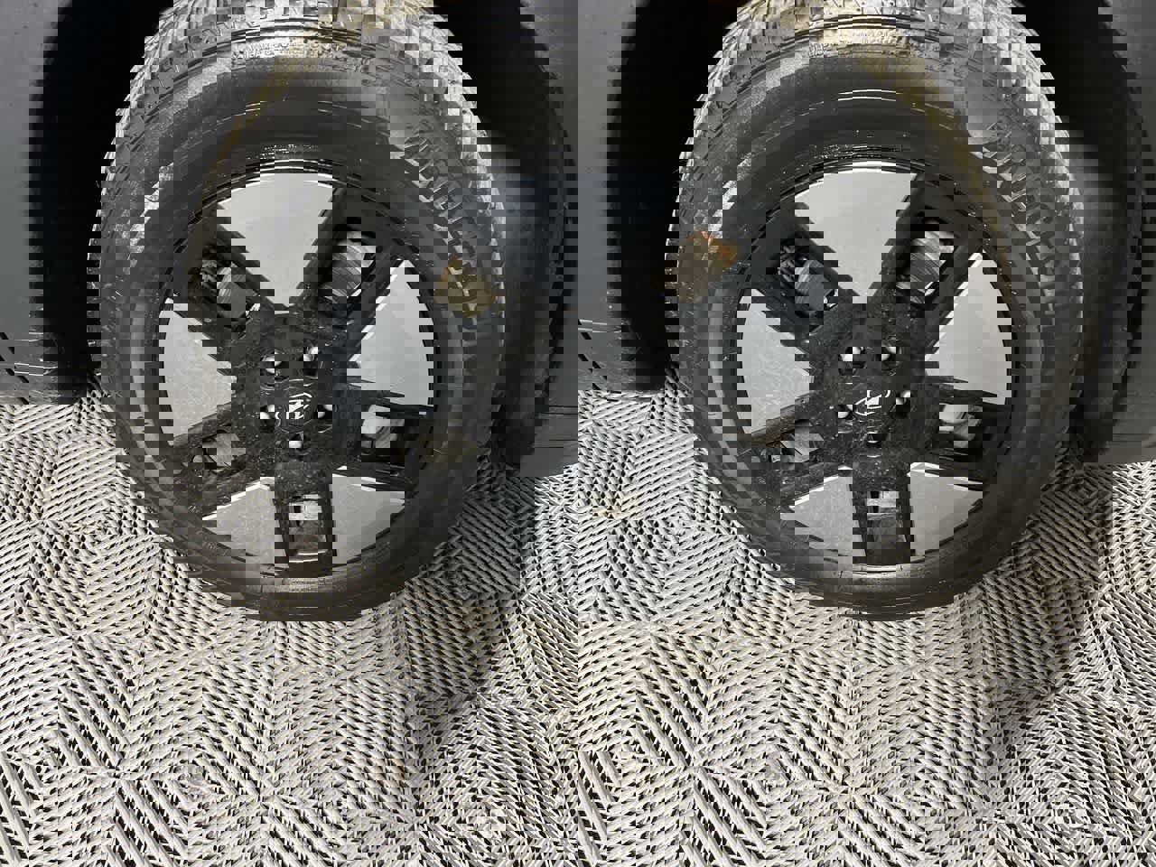 Used 2025 Hyundai Santa Fe SEL image 10