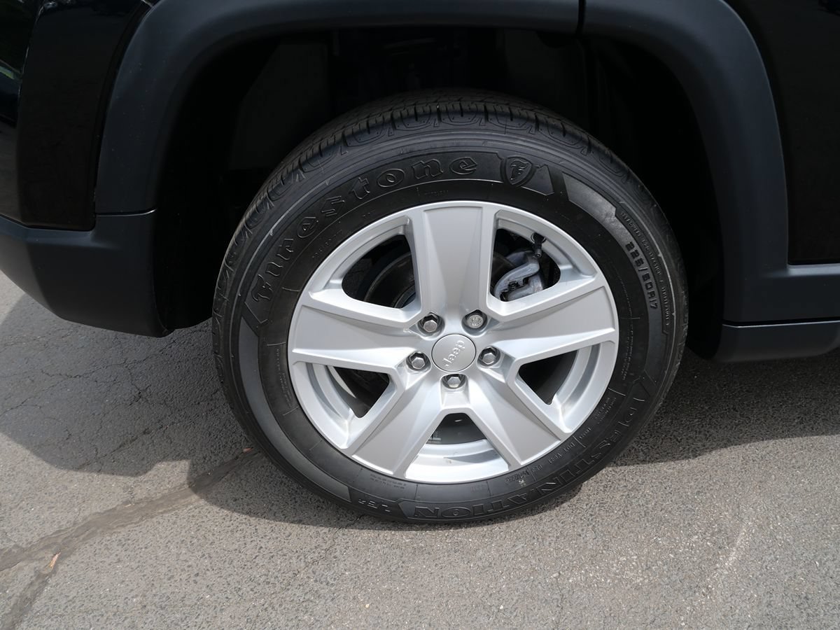 Used 2022 Jeep Compass Latitude w/ Convenience Group AWD/4WD image 37