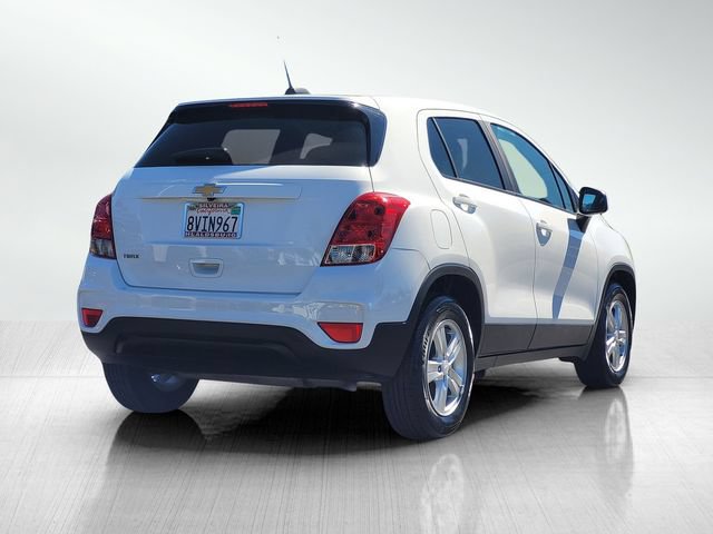 Used 2021 Chevrolet Trax LS w/ Fleet Convenience Package FWD image 4