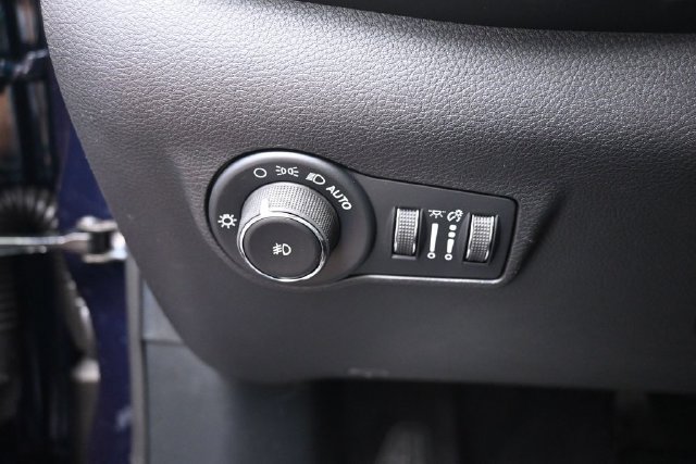 New 2026 Jeep Compass Trailhawk w/ Sun, Sound & Navigation Group AWD/4WD image 15