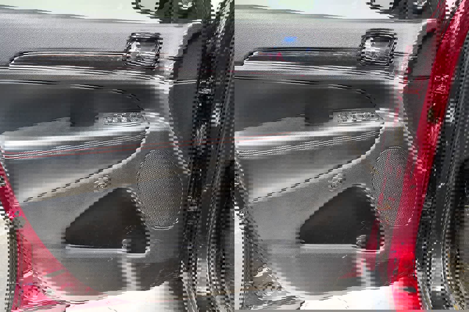 Used 2019 Jeep Grand Cherokee Trailhawk w/ Trailhawk Luxury Group image 22