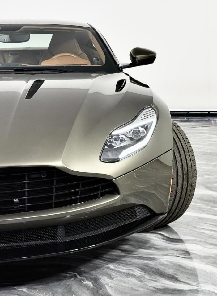 Used 2018 Aston Martin DB11 V12 RWD image 6