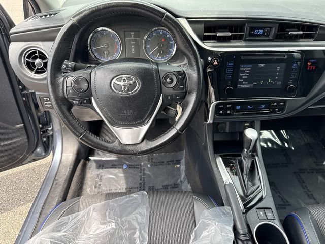 Used 2018 Toyota Corolla SE w/ Carpet Mat Package (TMS) FWD image 15