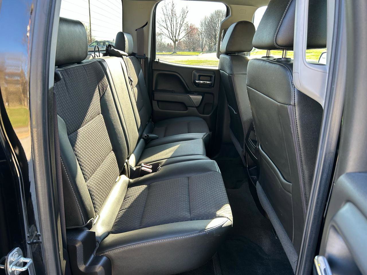 Used 2016 GMC Sierra 1500 SLE w/ All-Terrain Package AWD/4WD image 17