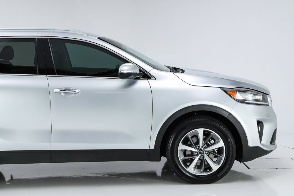 Used 2019 Kia Sorento EX FWD image 14