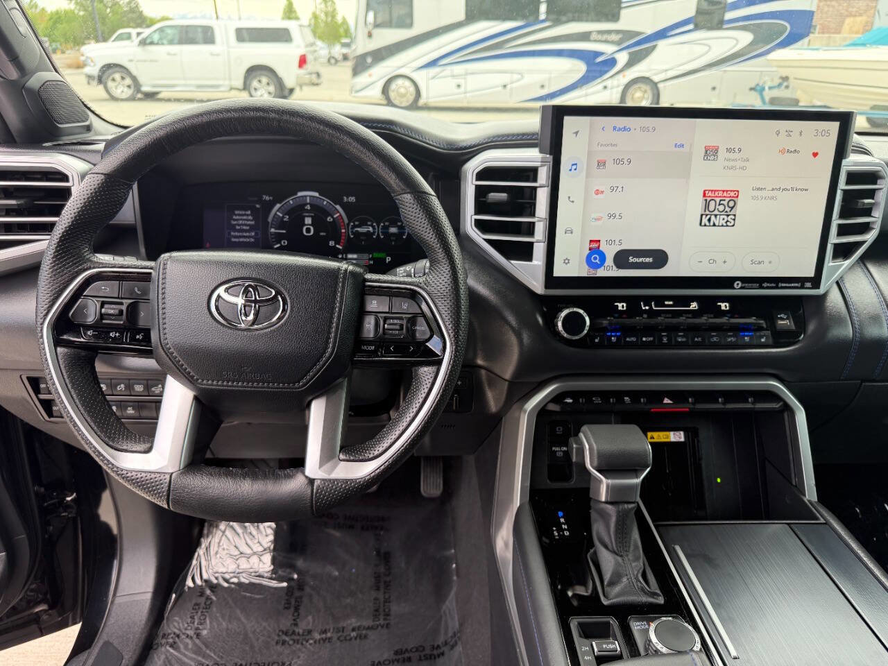 Used 2024 Toyota Sequoia Platinum AWD/4WD image 39