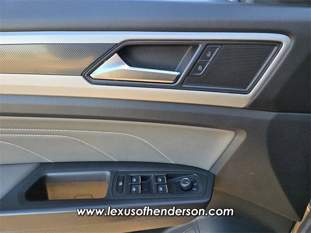 Used 2023 Volkswagen Atlas Cross Sport SEL R-Line image 21
