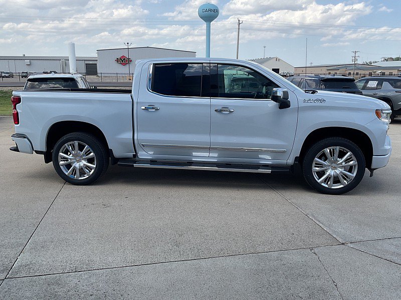 New 2026 Chevrolet Silverado 1500 High Country w/ High Country Premium Package AWD/4WD image 5