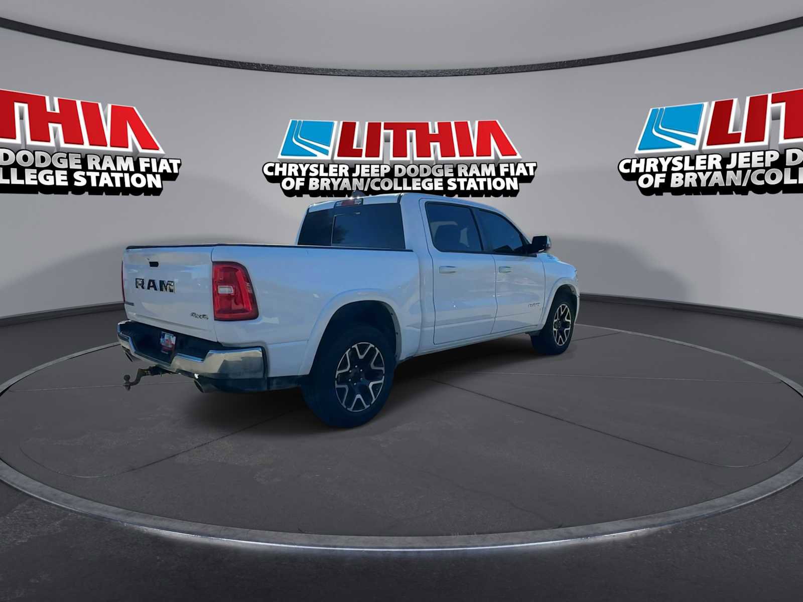 Used 2025 RAM 1500 Laramie image 8