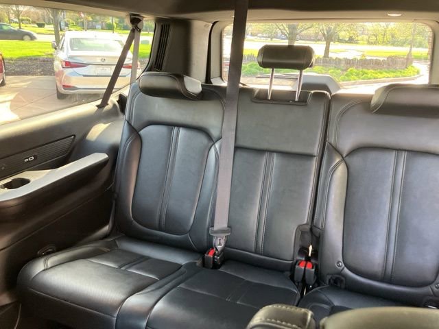 Used 2025 Jeep Wagoneer L Series II AWD/4WD image 37