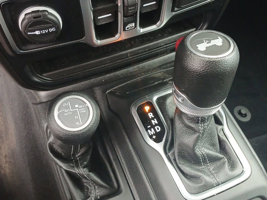 Used 2024 Jeep Wrangler Unlimited AWD/4WD image 11