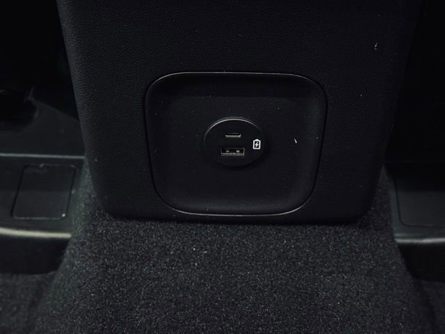 Used 2022 Ford Escape SE image 19