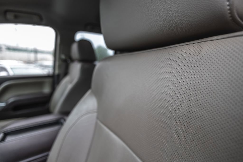 Used 2015 Chevrolet Silverado 2500 LTZ w/ LTZ Plus Package AWD/4WD image 27