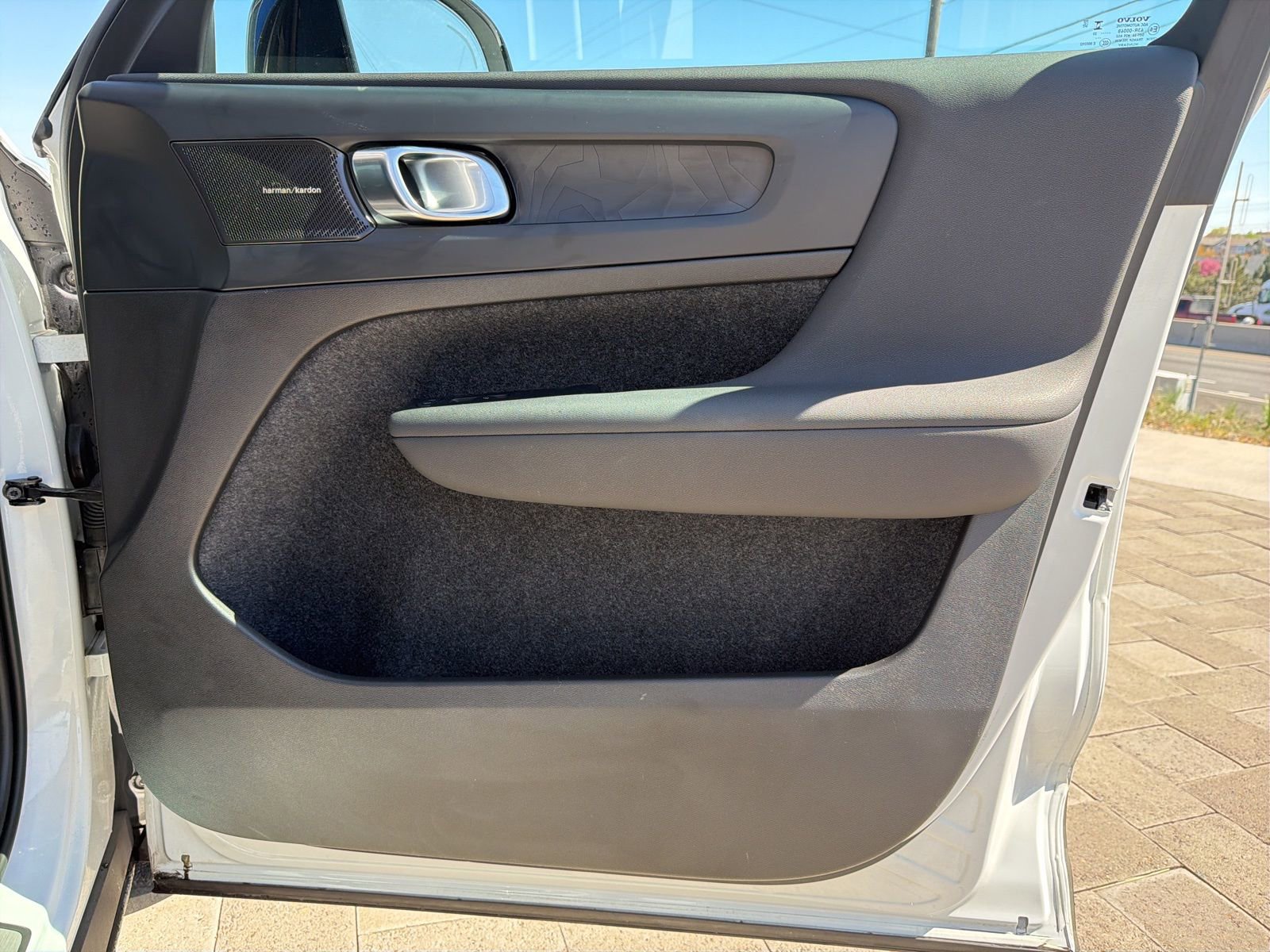 Used 2023 Volvo XC40 Recharge Ultimate w/ Protection Package Premier AWD/4WD image 25