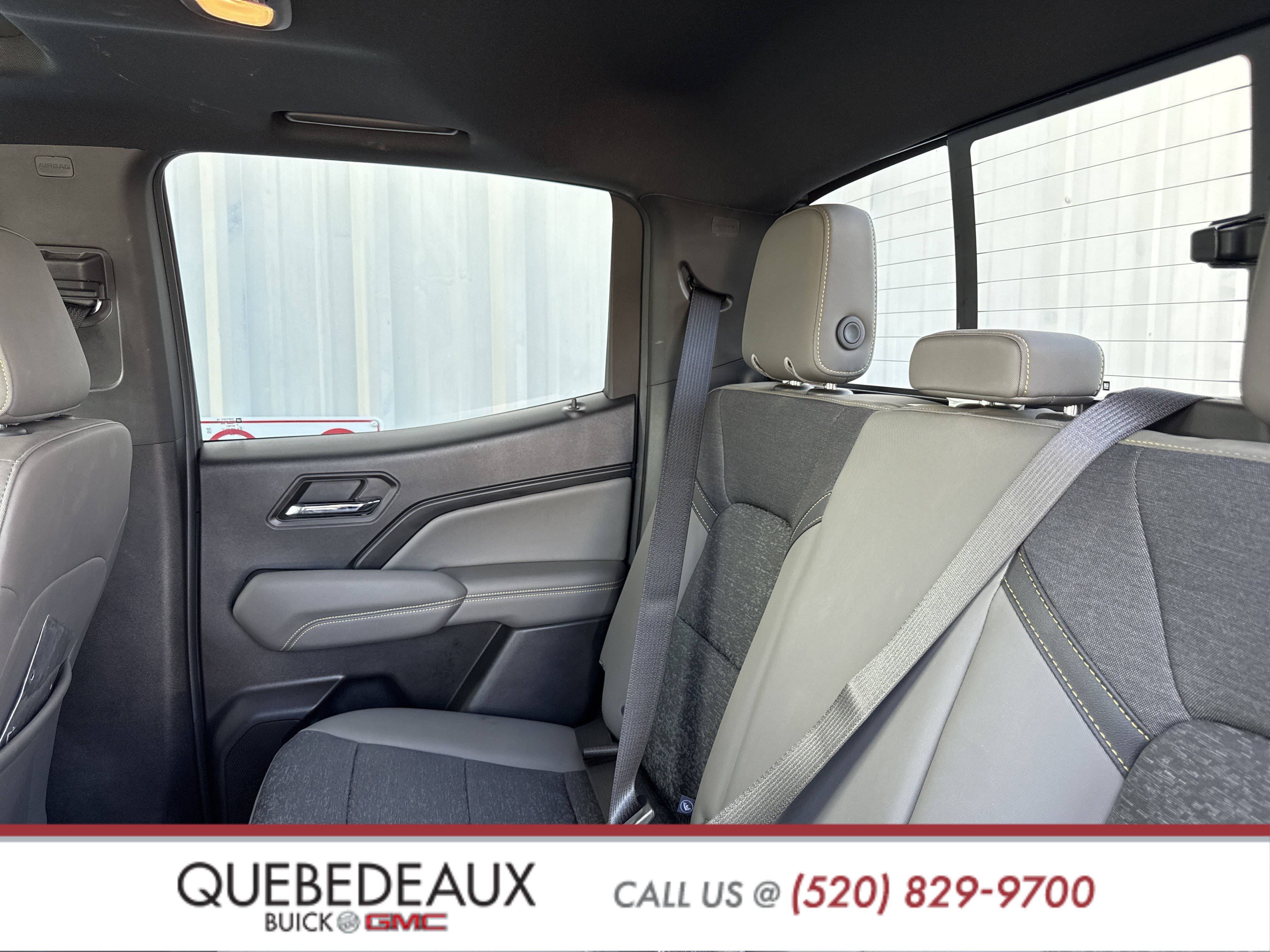 Used 2024 Chevrolet Colorado ZR2 w/ Technology Package image 40