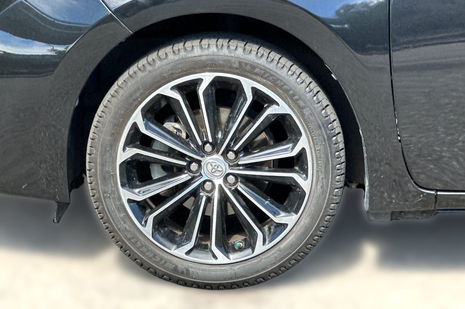 Used 2015 Toyota Corolla S FWD image 13