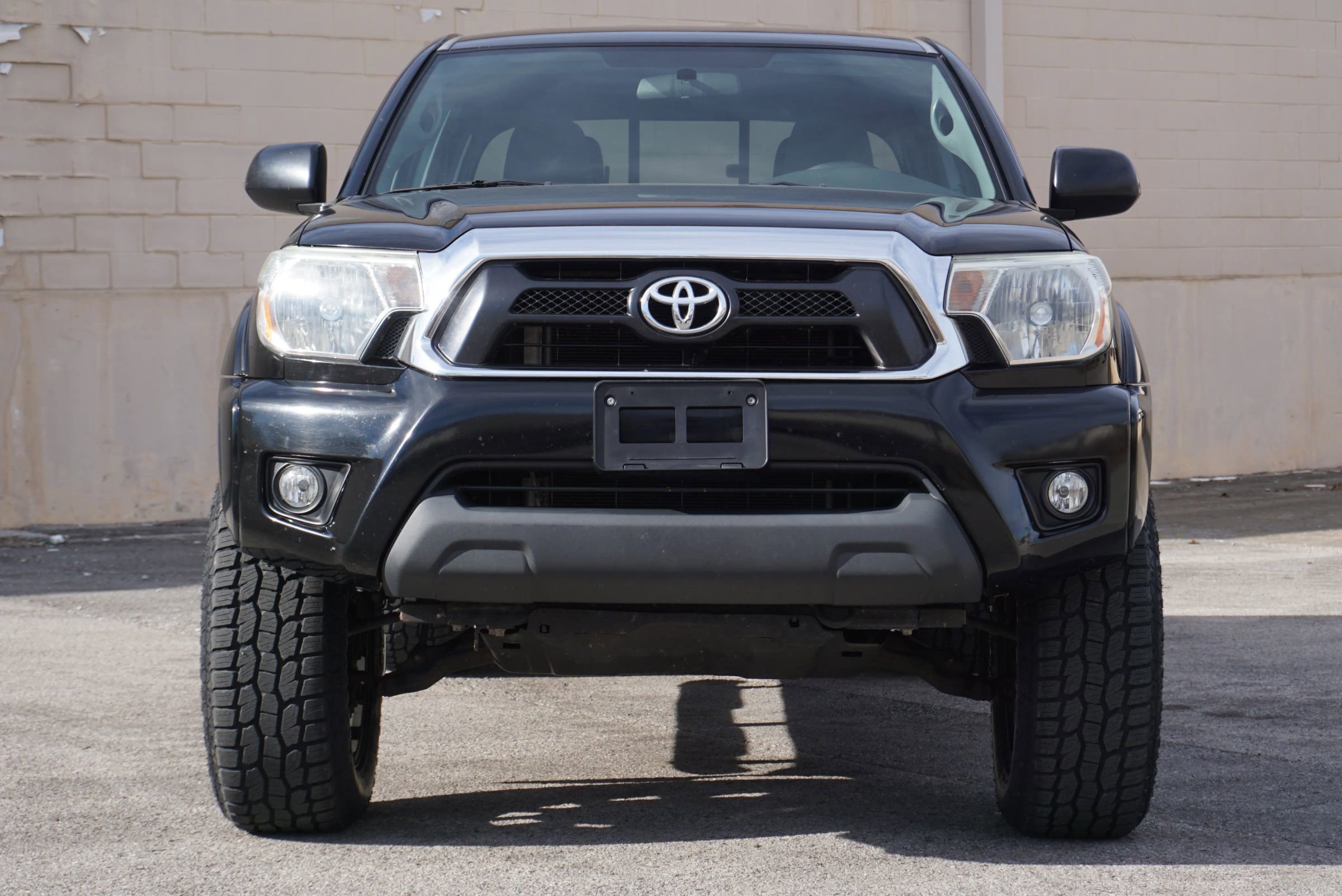 Used 2015 Toyota Tacoma PreRunner image 2