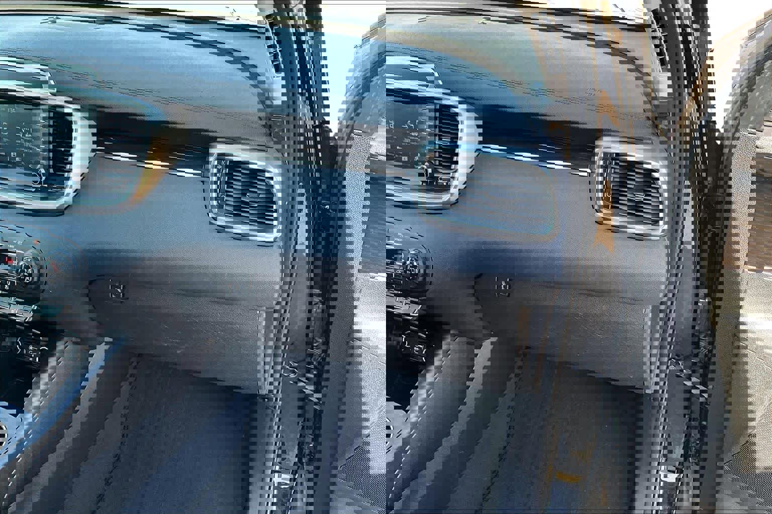 Certified 2020 Kia Sorento S image 18