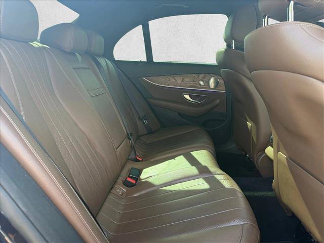 Used 2017 Mercedes-Benz E 300 image 22