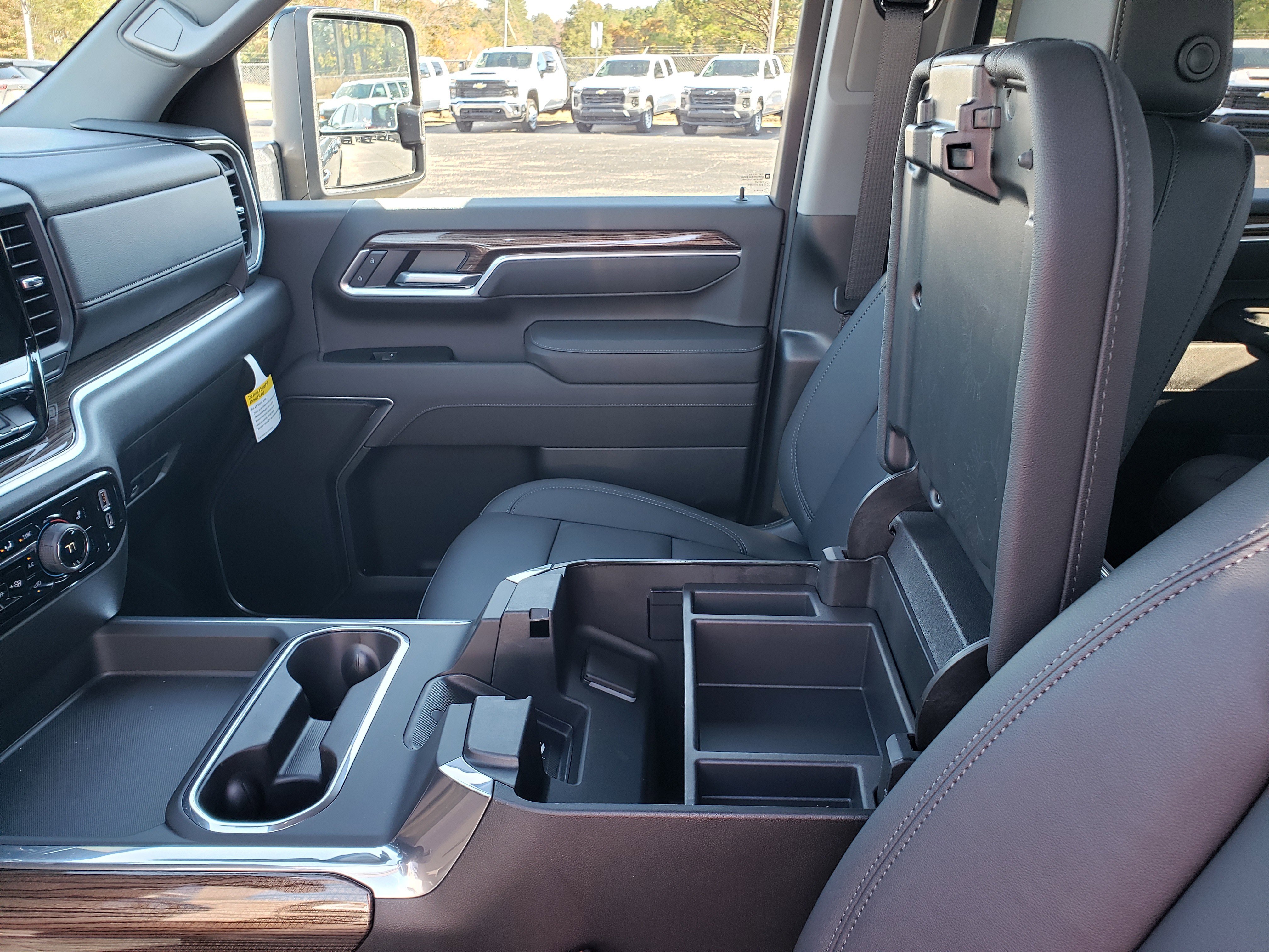 New 2026 Chevrolet Silverado 2500 LT w/ Trail Boss Package image 27