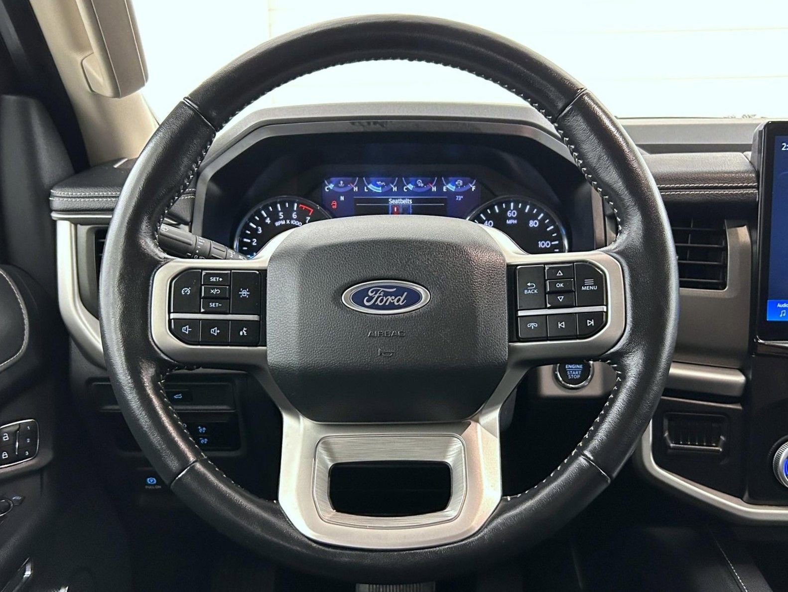 Used 2024 Ford Expedition XLT image 11
