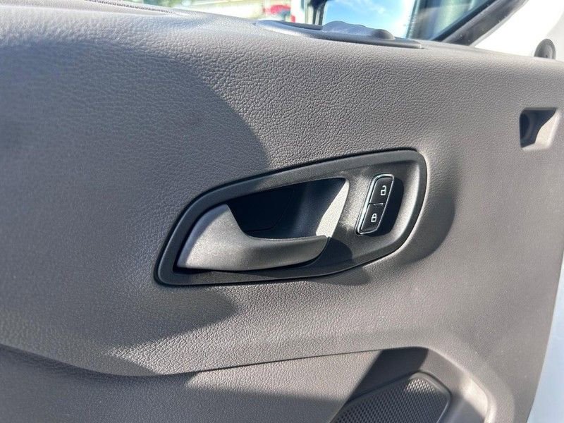 New 2025 Ford Transit 350 148 Low Roof Wagon AWD image 19