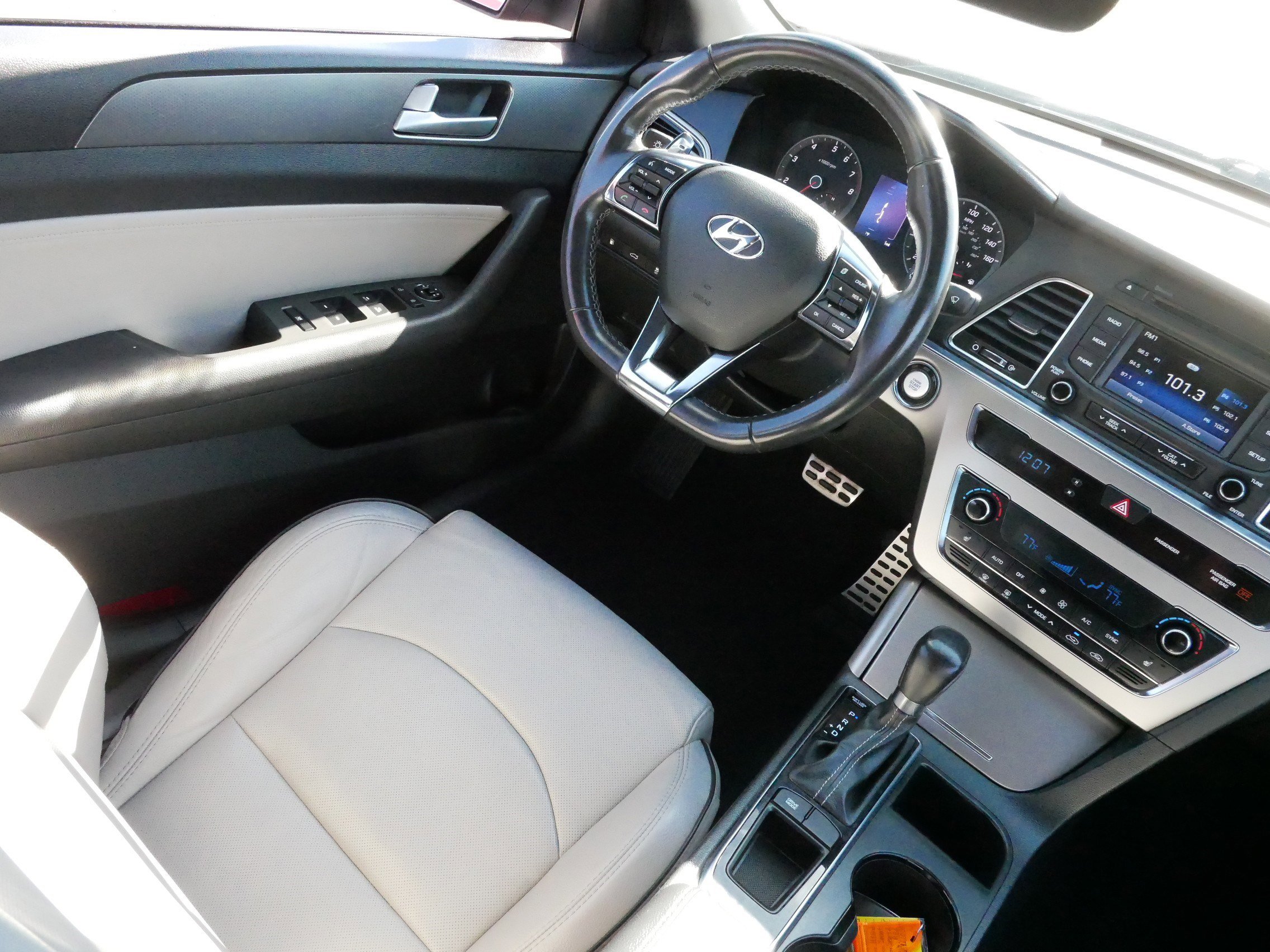 Used 2015 Hyundai Sonata Sport 2.0T image 9