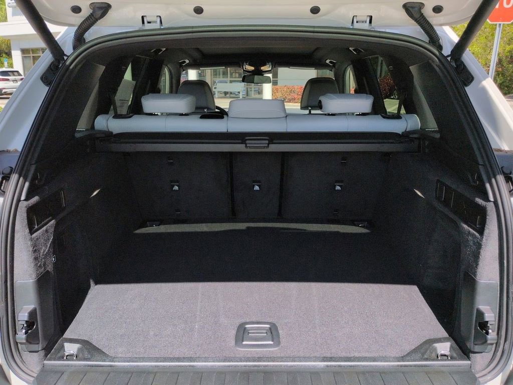 New 2026 BMW X5 xDrive40i w/ Climate Comfort Package image 13