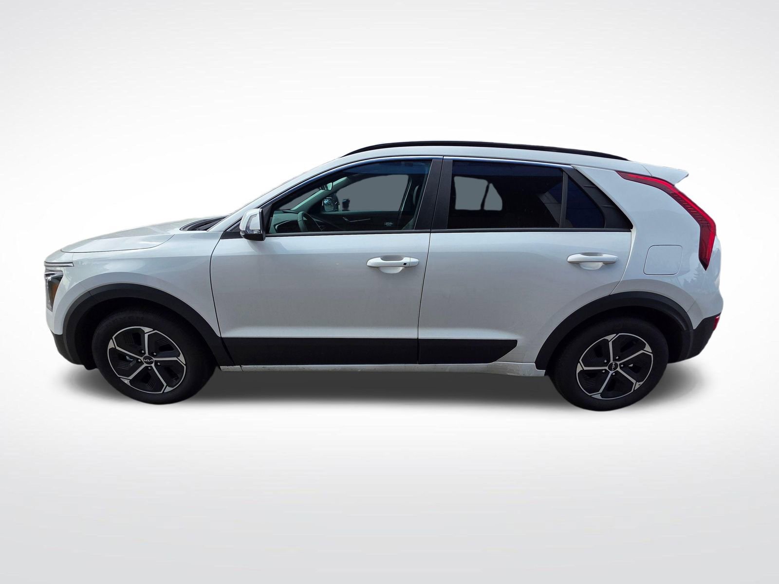 Used 2025 Kia Niro EX image 8