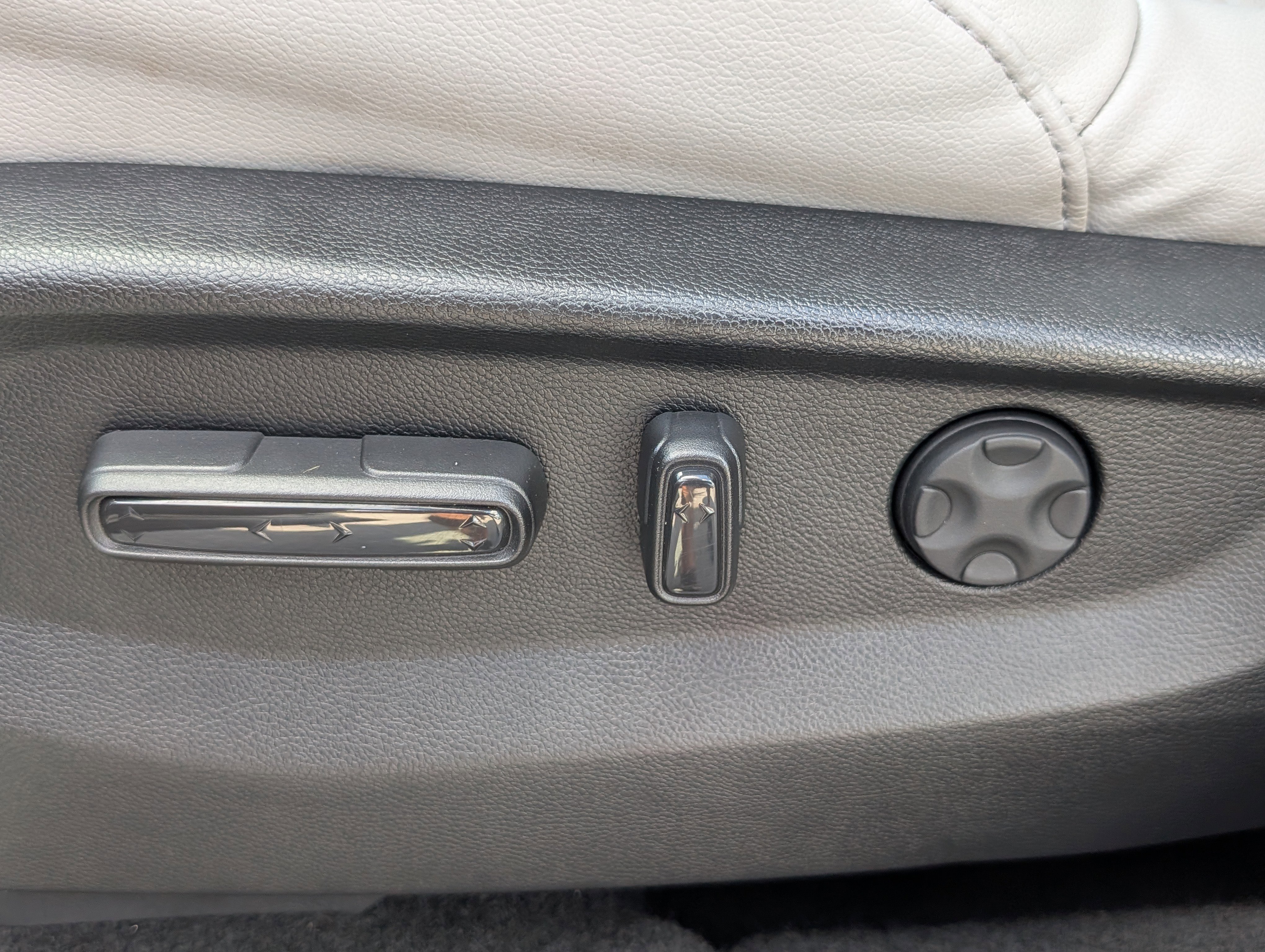 Used 2022 Honda CR-V Touring image 21