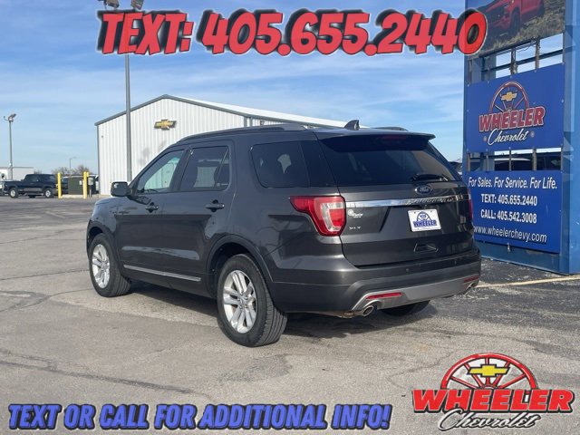 Used 2017 Ford Explorer XLT image 6