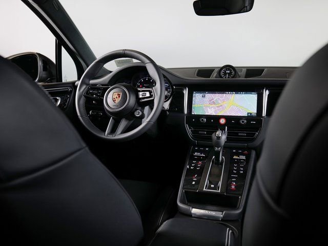New 2025 Porsche Macan Turbo image 15