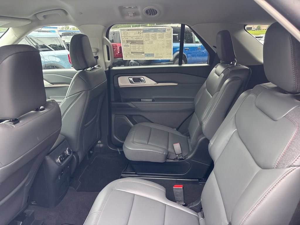 New 2026 Ford Explorer Active w/ Active Comfort Package RWD image 23