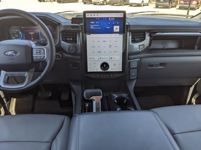 Used 2025 Ford F150 Lightning Flash image 18