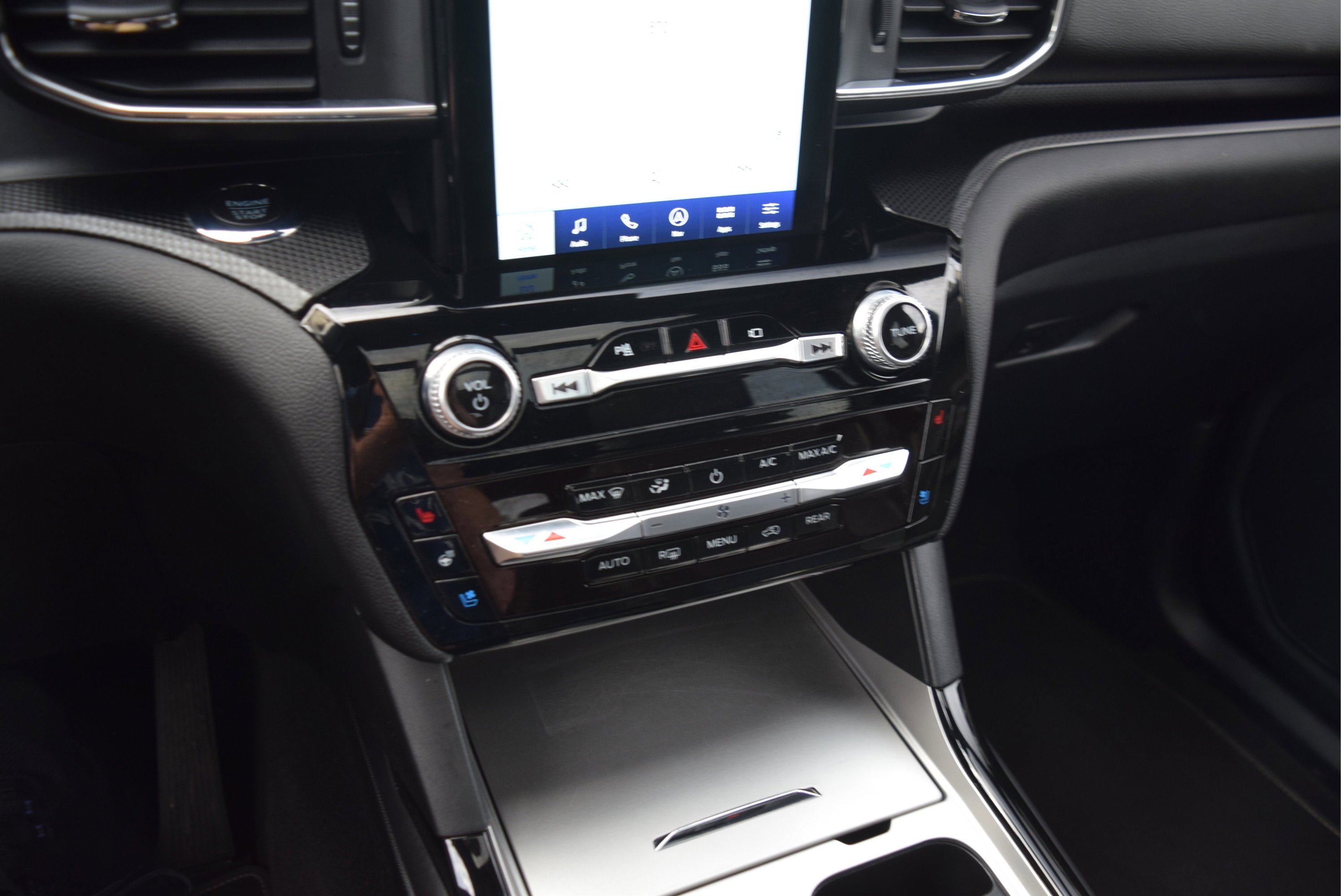 Certified 2022 Ford Explorer ST w/ Equipment Group 401A image 17